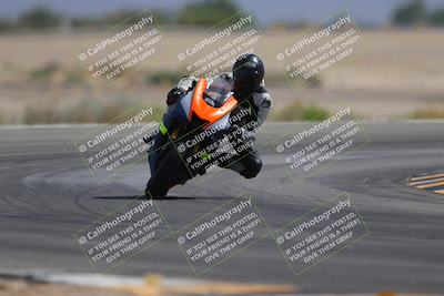 media/Sep-30-2023-SoCal Trackdays (Sat) [[636657bffb]]/Turn 15 (1120am)/